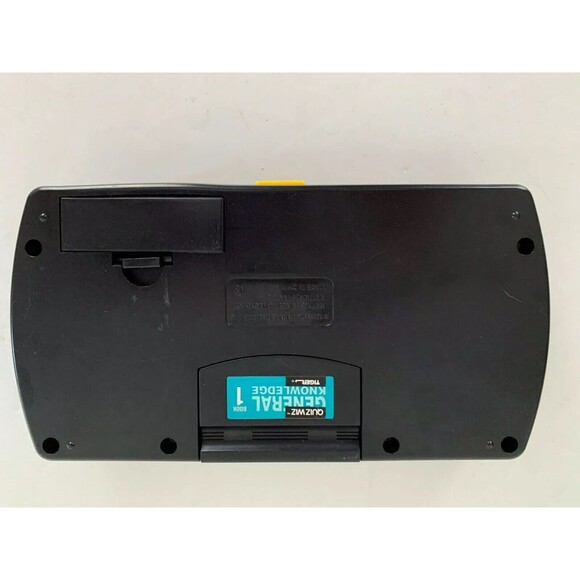 Tiger Electronics Quiz Wiz & 2 New Cartridges Box Office Hits/ Soap Opera - Picture 8 of 9